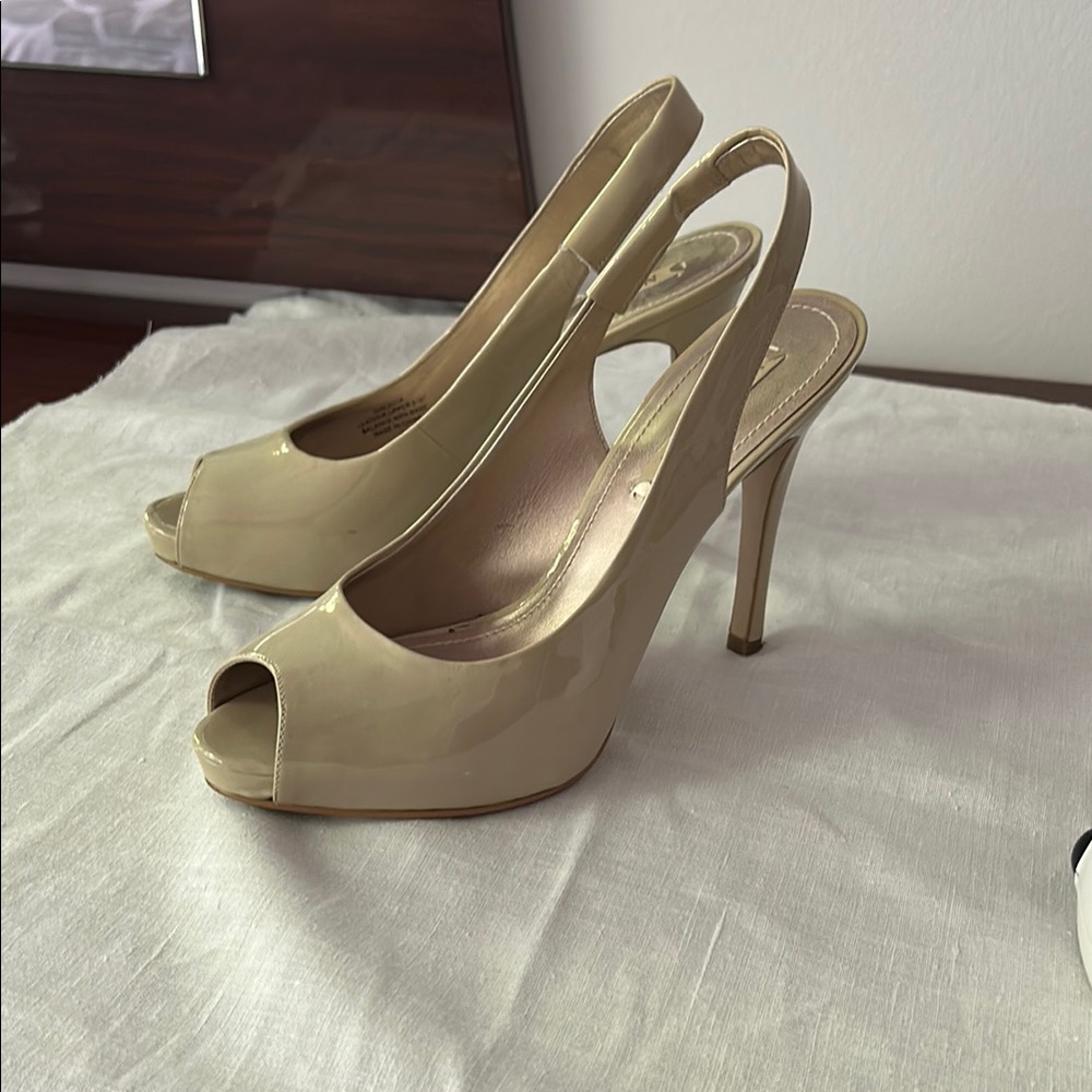 Nine West Cream Classic Pointed Toe Heels